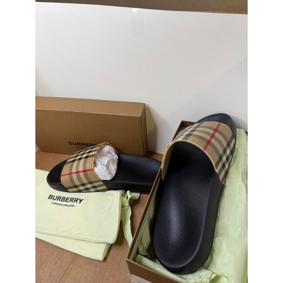 New Burberry Pool Slide in TPU Slide - Color Archive Beige - Size US 6, EUR 38 - Picture 5 of 7